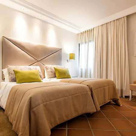 Pine Cliffs Hotel Albufeira