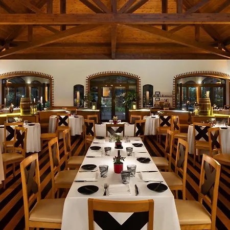 Pine Cliffs ホテル アルブフェイラ