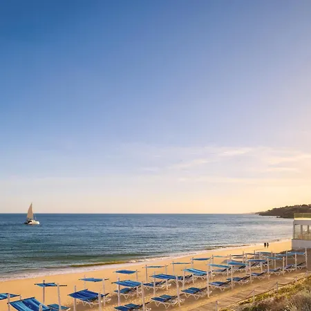 Pine Cliffs Hotel