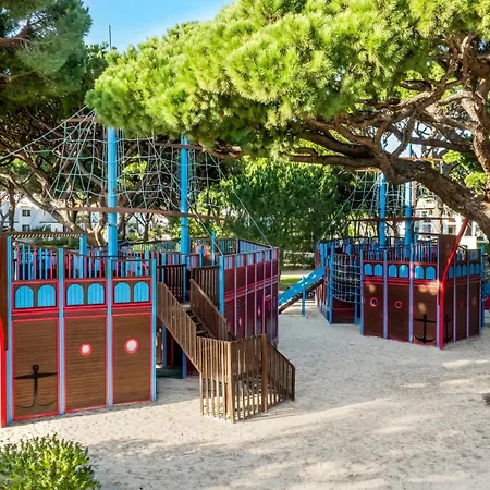 Pine Cliffs Hotel 5*