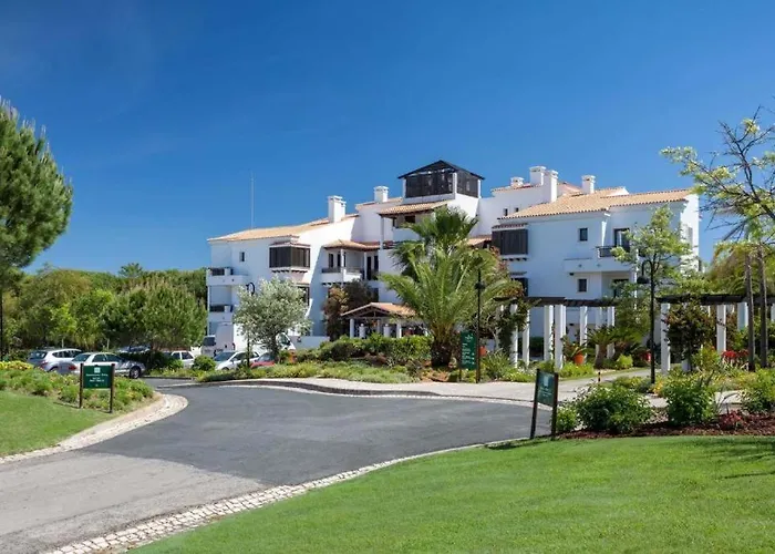 Pine Cliffs Hotel 5*