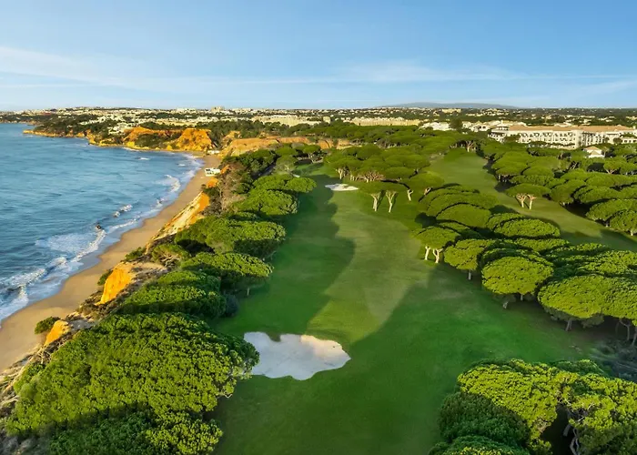 Pine Cliffs 알부페이라