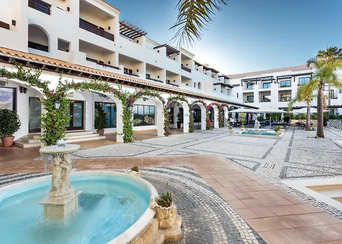 Pine Cliffs Szálloda 5*